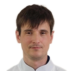 Доткор нашей клиники Демонов Роман Николаевич